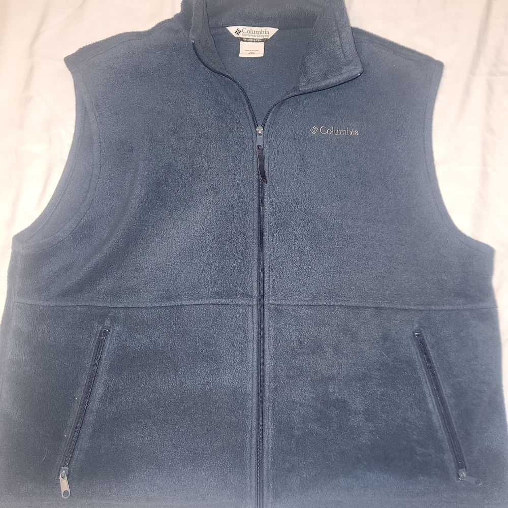 Columbia Men's Blue Fleece Vest